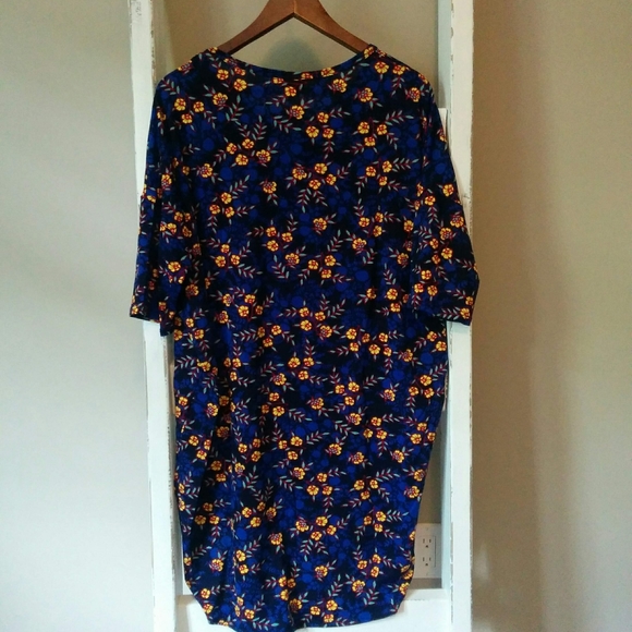 LulaRoe Irma Tunic Tee, Size XL - Picture 2 of 6